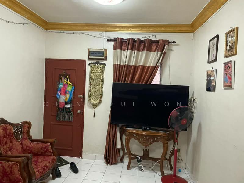 Apartment for Sale at Beverly Hills 3 - Ching Hui Wong - Living Room - PropertyGuru.com.my