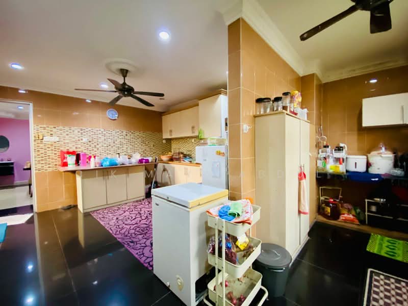 Rumah Teres untuk Dijual di Taman Gombak Permai (Batu Caves) - Cik Maya Abdul - Kitchen - PropertyGuru.com.my