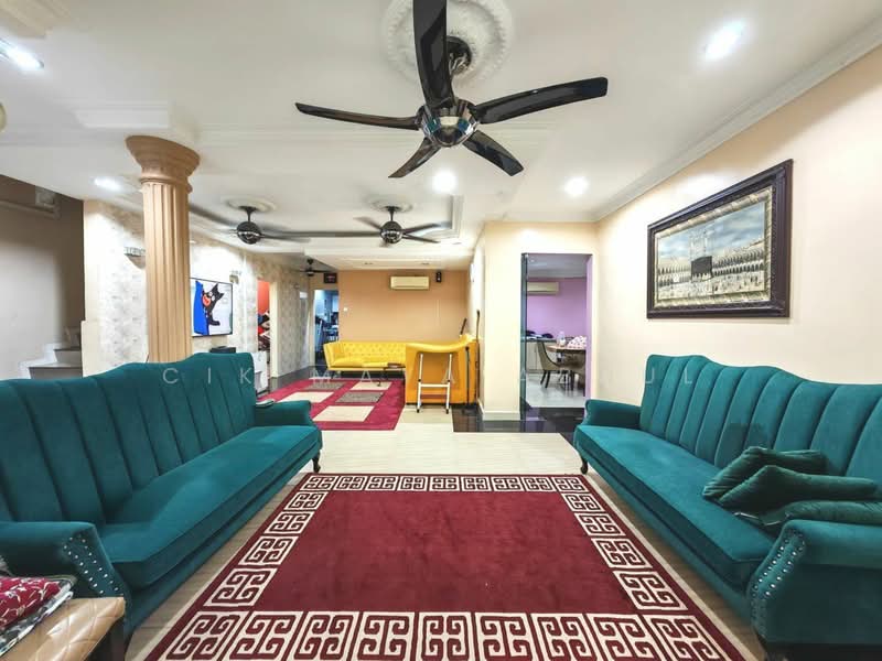 Rumah Teres untuk Dijual di Taman Gombak Permai (Batu Caves) - Cik Maya Abdul - Living Room - PropertyGuru.com.my