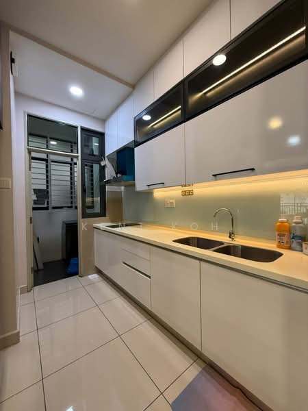 Servis Apartment untuk Disewa di 8Scape Residence @ Sutera - Kent Koh - Kitchen - PropertyGuru.com.my