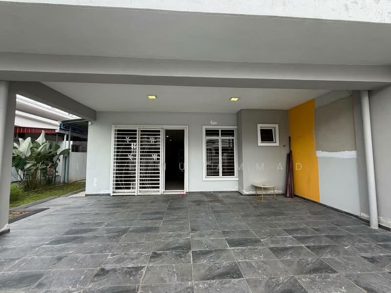 Rumah Berkembar untuk Dijual di Sikamat (Negeri Sembilan) - Ismi Muhammad - Exterior - PropertyGuru.com.my