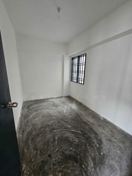 Flat for Sale at Larkin Perdana - Daniel Yong - Interior - PropertyGuru.com.my