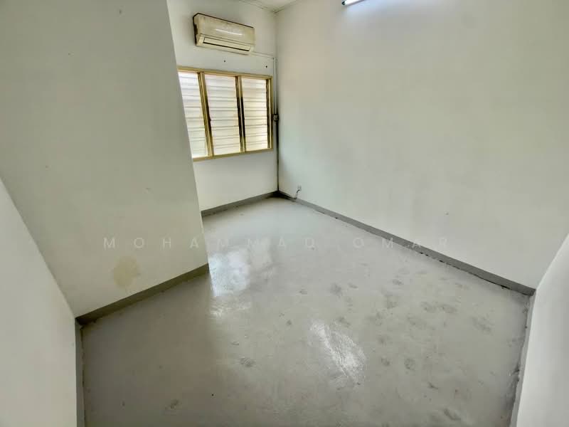 Rumah Teres 2 Tingkat untuk Dijual di Seksyen 7 (Shah Alam) - Mohammad Omar - PropertyGuru.com.my