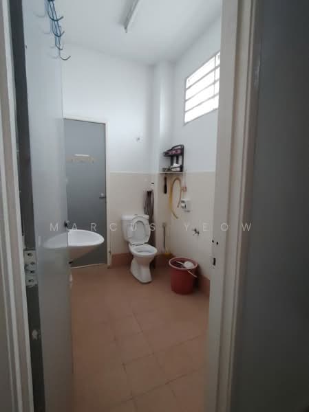 Rumah Teres 2 Tingkat untuk Disewa di Taman Sri Pinang (Seremban) - Marcus Yeow - Bathroom - PropertyGuru.com.my