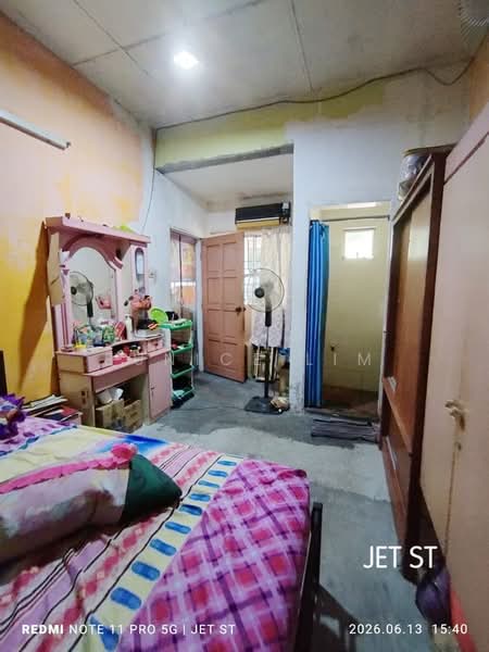 Rumah Teres 1 Tingkat untuk Dijual di Taman Mewah Jaya (Klang) - Eunice Lim - Bedroom - PropertyGuru.com.my