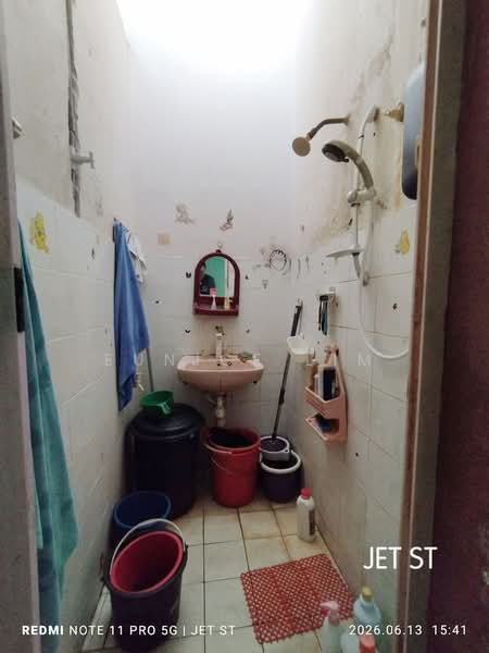 Rumah Teres 1 Tingkat untuk Dijual di Taman Mewah Jaya (Klang) - Eunice Lim - Bathroom - PropertyGuru.com.my
