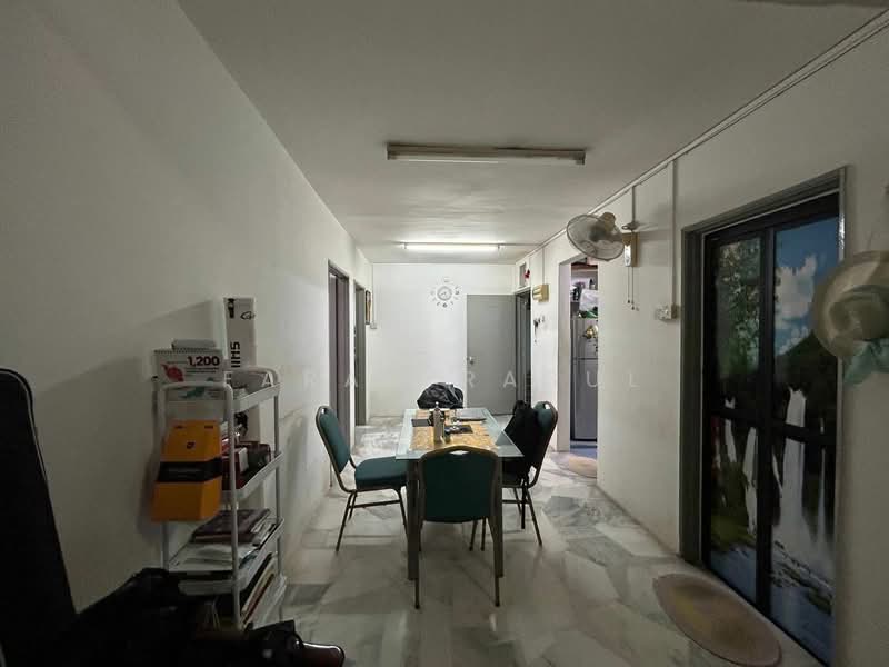 Apartment for Sale at Pandan Lake View - Farah Rasul - Corridor - PropertyGuru.com.my