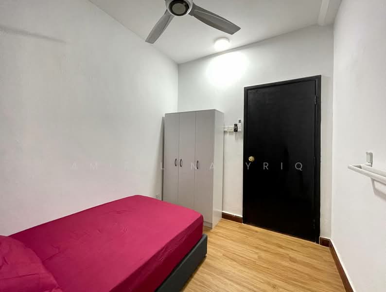 Condominium for Rent at Sri Putramas - Amirul Nasyriq - Bedroom - PropertyGuru.com.my