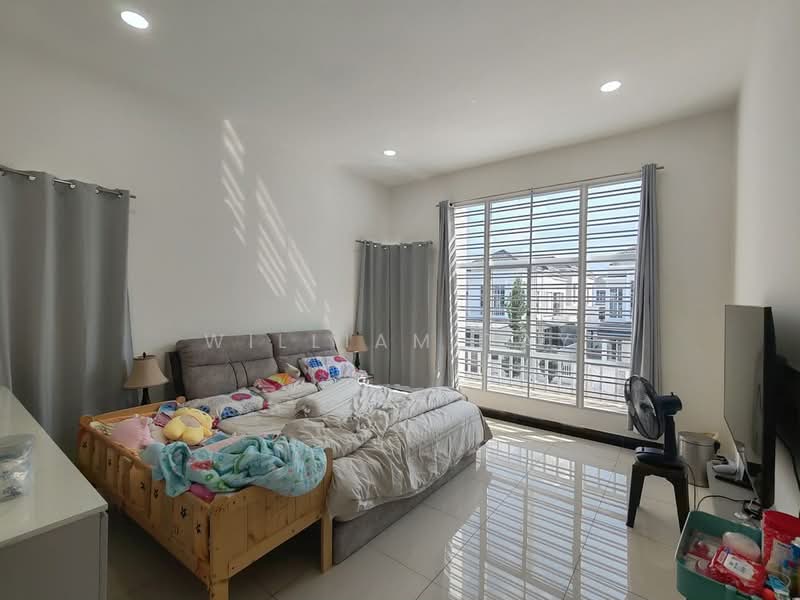 Rumah Kluster untuk Dijual di Setia Tropika (Johor Bahru) - William Tay - Bedroom - PropertyGuru.com.my