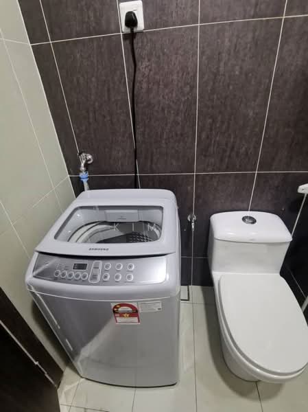Service Residence for Rent at D'Secret Garden (Pangsapuri Kempas Indah) - Kim . - Bathroom - PropertyGuru.com.my