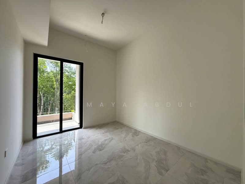 Rumah Teres 3 Tingkat untuk Dijual di Taman Melawati (Ulu Kelang) - Cik Maya Abdul - Balcony - PropertyGuru.com.my