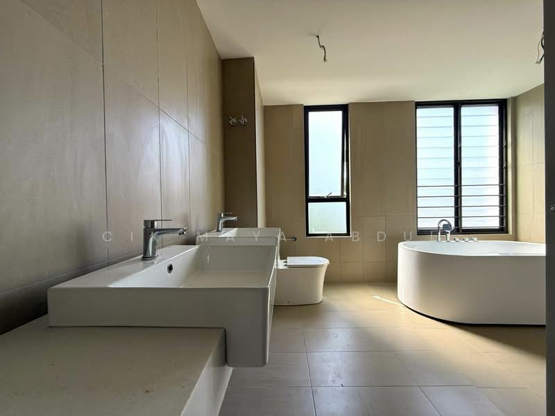 Rumah Teres 3 Tingkat untuk Dijual di Taman Melawati (Ulu Kelang) - Cik Maya Abdul - Bathroom - PropertyGuru.com.my