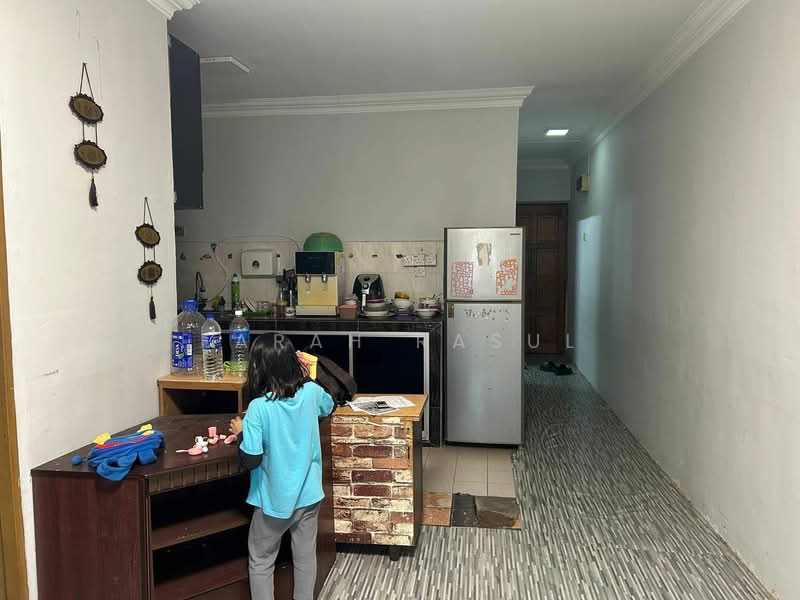Rumah Flat untuk Dijual di Lestari Apartment - Farah Rasul - Kitchen - PropertyGuru.com.my
