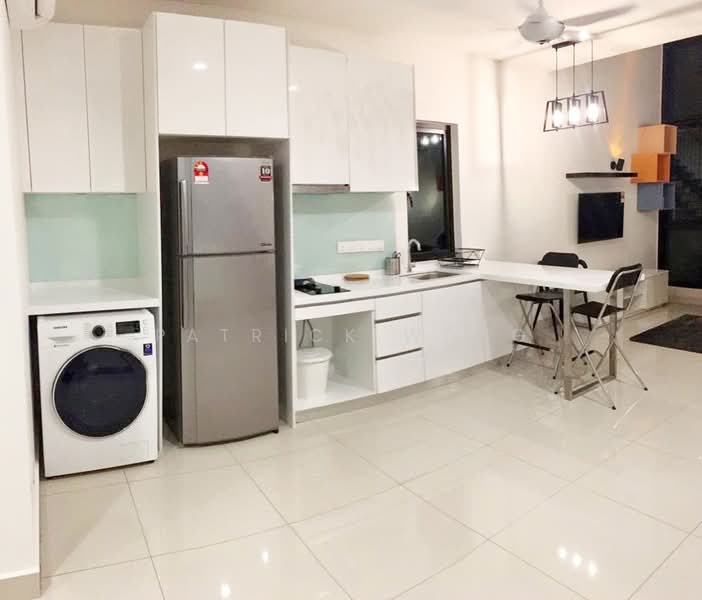 Servis Apartment untuk Disewa di Centrus Soho - Patrick Wong - Kitchen - PropertyGuru.com.my