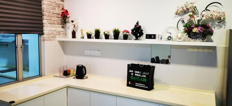Apartment for Sale at Austin Suites (Permata Austin) - Daniel Yong - Kitchen - PropertyGuru.com.my