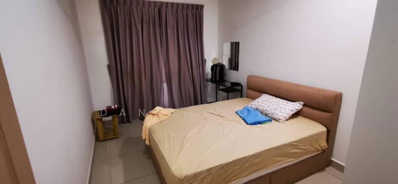 Apartment for Sale at Austin Suites (Permata Austin) - Daniel Yong - Bedroom - PropertyGuru.com.my