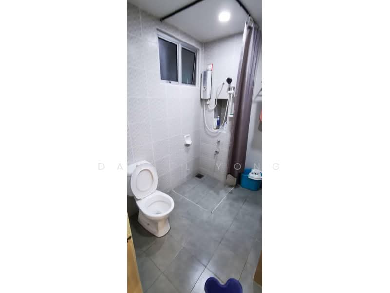 Apartment for Sale at Austin Suites (Permata Austin) - Daniel Yong - Bathroom - PropertyGuru.com.my