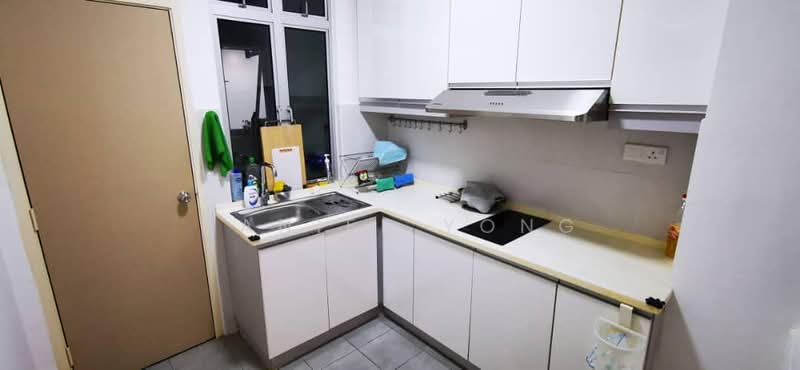 Apartment for Sale at Austin Suites (Permata Austin) - Daniel Yong - Kitchen - PropertyGuru.com.my