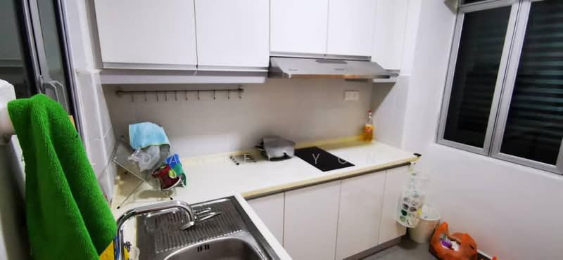 Apartment for Sale at Austin Suites (Permata Austin) - Daniel Yong - Kitchen - PropertyGuru.com.my