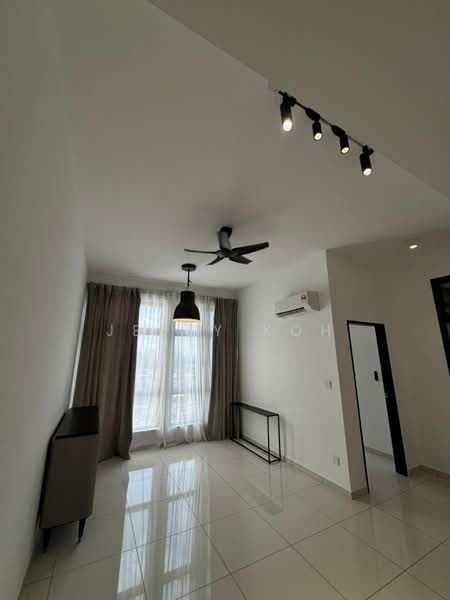 Servis Apartment untuk Disewa di Space Residency - Jessy Koh - Living Room - PropertyGuru.com.my