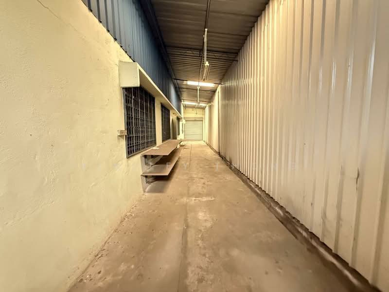 Factory for Rent in Kawasan Perindustrian Chandan Raya (Ipoh) - Ainsley Thong - Corridor - PropertyGuru.com.my