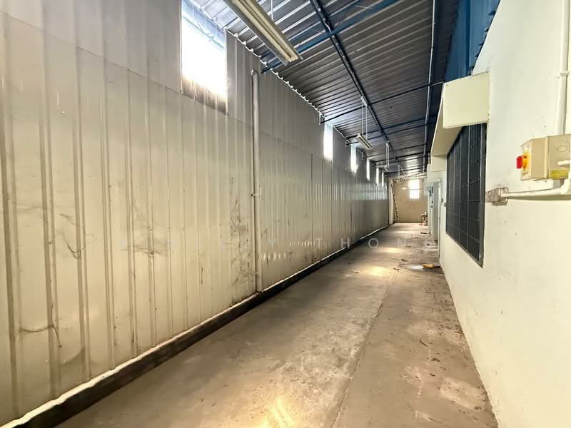 Factory for Rent in Kawasan Perindustrian Chandan Raya (Ipoh) - Ainsley Thong - Corridor - PropertyGuru.com.my