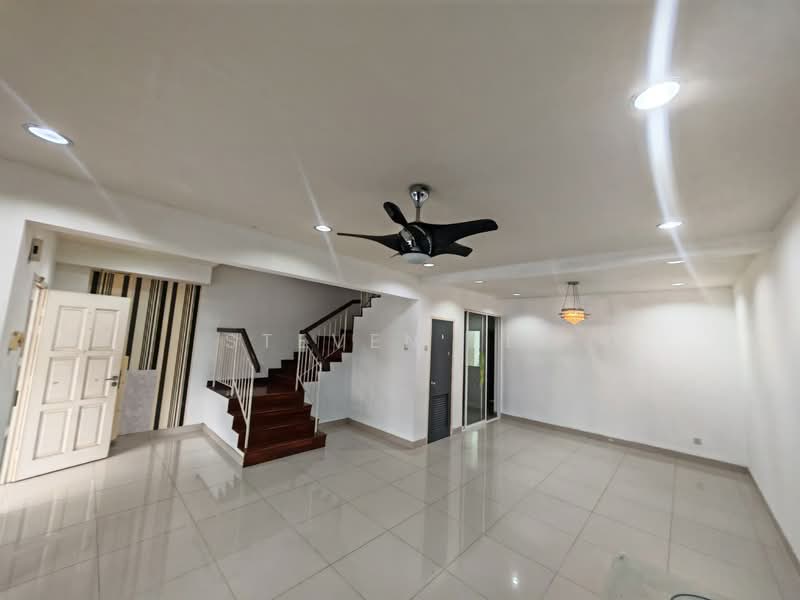 2-storey Terraced House for Sale in Kota Emerald (Rawang) - Steven Lee - Living Room - PropertyGuru.com.my