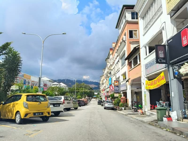 Shop for Sale in Bukit Rahman Putra (Sungai Buloh) - Lydia Loo - Exterior - PropertyGuru.com.my