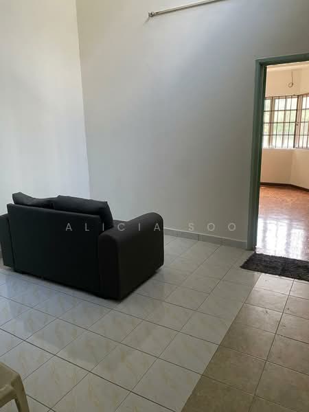 2-storey Terraced House for Sale in Bukit Rahman Putra (Sungai Buloh) - Alicia Soo - Living Room - PropertyGuru.com.my