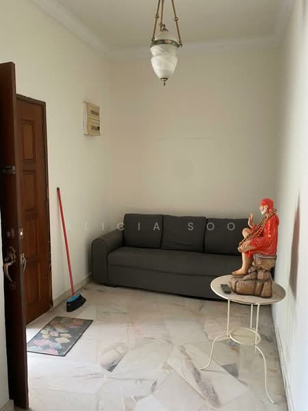 2-storey Terraced House for Sale in Bukit Rahman Putra (Sungai Buloh) - Alicia Soo - Entrance - PropertyGuru.com.my