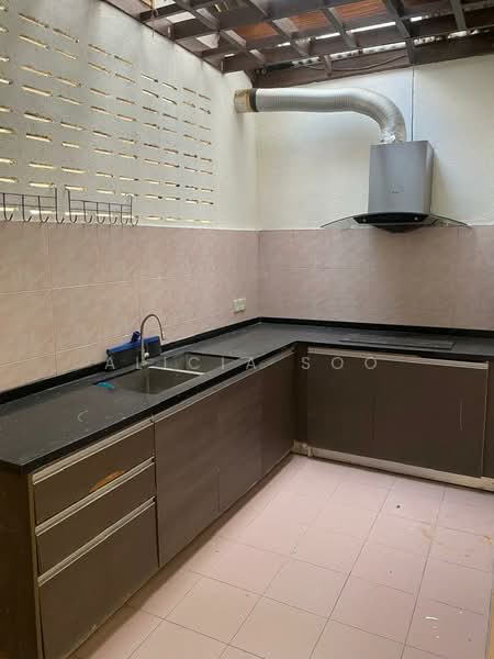 2-storey Terraced House for Sale in Bukit Rahman Putra (Sungai Buloh) - Alicia Soo - Kitchen - PropertyGuru.com.my
