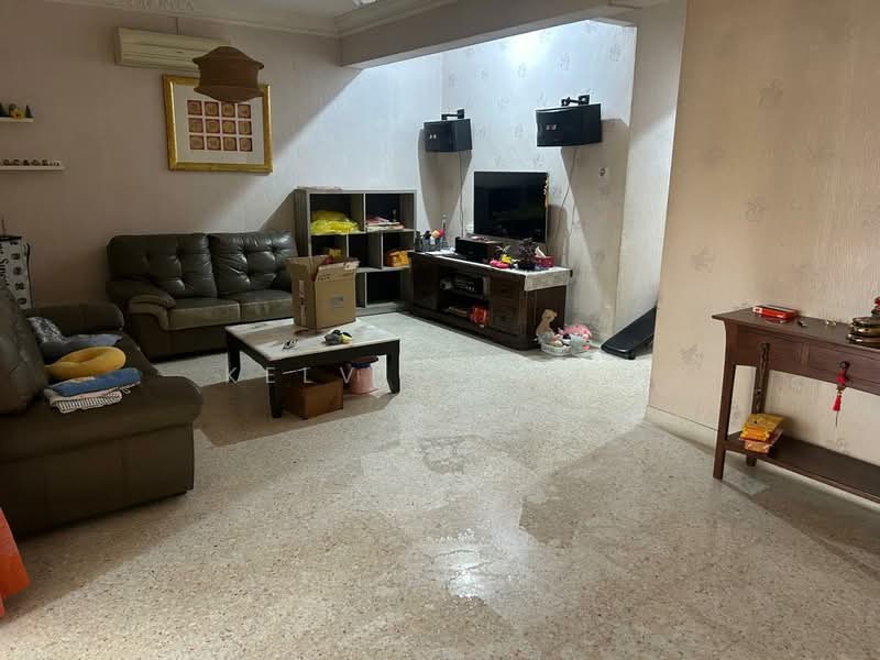 Rumah Teres 2 Tingkat untuk Dijual di Taman Bukit Tiram (Ulu Tiram) - Kelvin Koay - Living Room - PropertyGuru.com.my