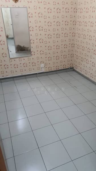 Shop for Sale in Batu Caves (Selangor) - Jarren Tan - Interior - PropertyGuru.com.my