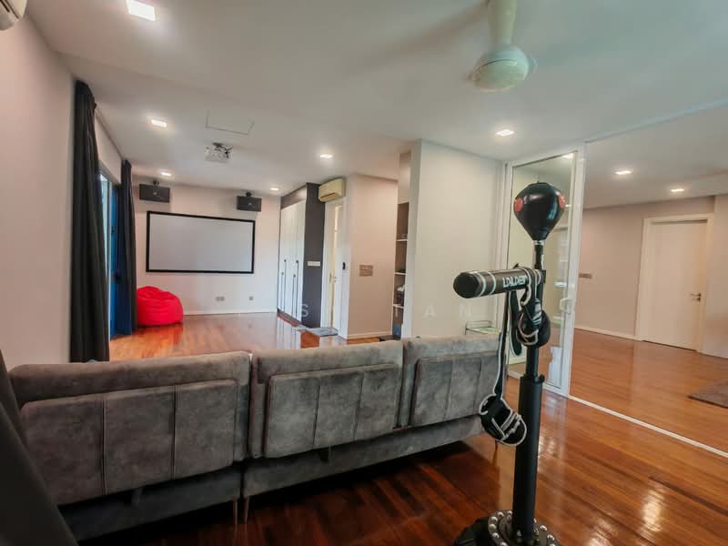Semi-Detached House for Sale in Kepong (Kuala Lumpur) - Tess Tan - Living Room - PropertyGuru.com.my