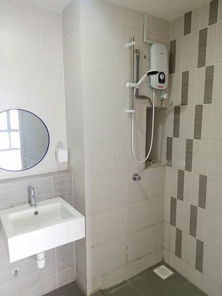 Service Residence for Sale at SetiaWalk - Patrick Wong - Bathroom - PropertyGuru.com.my