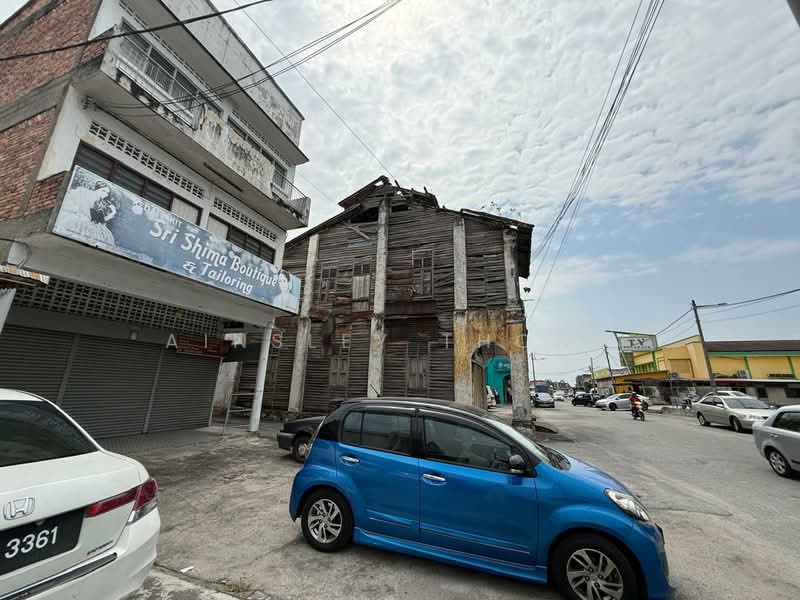 Commercial Bungalow for Rent in Batu Gajah (Perak) - Ainsley Thong - Exterior - PropertyGuru.com.my