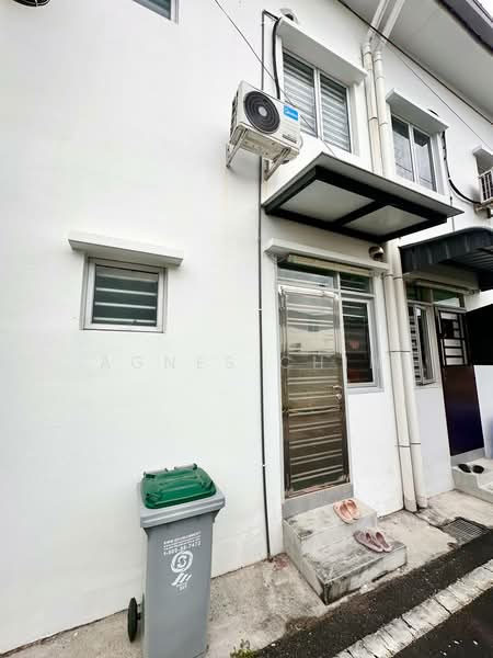 2-storey Terraced House for Sale in Bandar Indahpura (Kulai) - Agnes Chin - Exterior - PropertyGuru.com.my