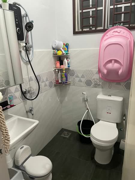 Apartment for Sale at Impian Senibong Apartment - Steve Tey - Bathroom - PropertyGuru.com.my