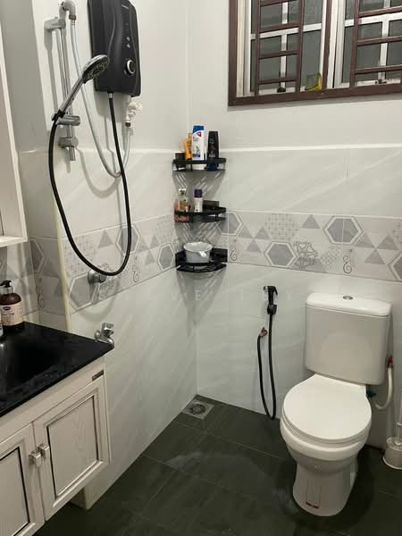 Apartment for Sale at Impian Senibong Apartment - Steve Tey - Bathroom - PropertyGuru.com.my