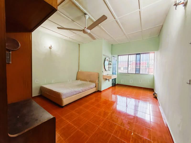 Rumah Teres 2 Tingkat untuk Dijual di Taman Melawati (Ulu Kelang) - Cik Maya Abdul - Bedroom - PropertyGuru.com.my