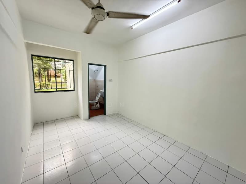 Pangsapuri untuk Dijual di Vista Bayu - Simon Lee - Bathroom - PropertyGuru.com.my