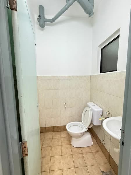 Pangsapuri untuk Dijual di Vista Bayu - Simon Lee - Bathroom - PropertyGuru.com.my
