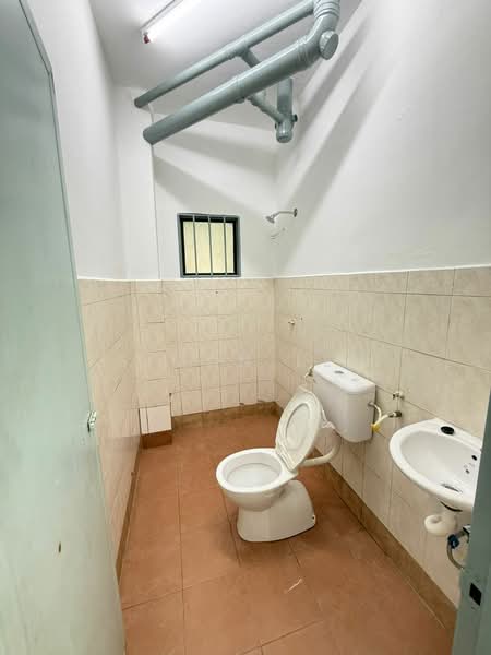 Pangsapuri untuk Dijual di Vista Bayu - Simon Lee - Bathroom - PropertyGuru.com.my