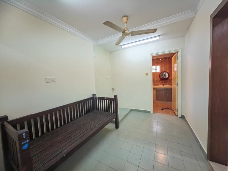 2-storey Terraced House for Sale in Taman Universiti Indah (Seri Kembangan) - June Tan - PropertyGuru.com.my