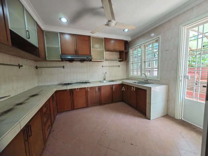 2-storey Terraced House for Sale in Taman Universiti Indah (Seri Kembangan) - June Tan - PropertyGuru.com.my