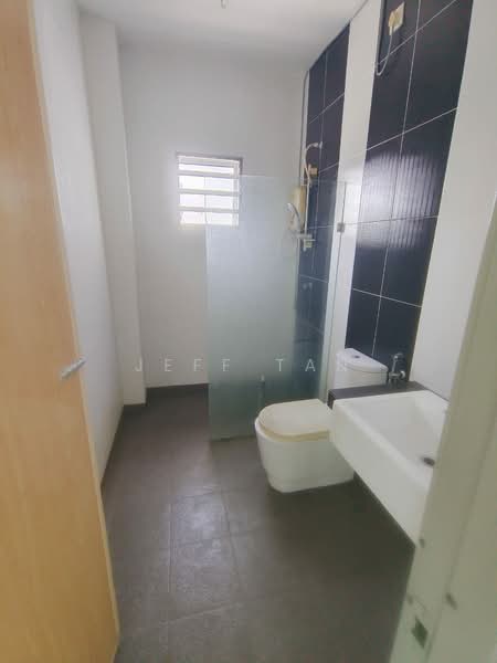 2-storey Terraced House for Sale in Menglembu (Perak) - Jeff Tan - Bathroom - PropertyGuru.com.my