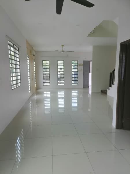 2-storey Terraced House for Sale in Menglembu (Perak) - Jeff Tan - Living Room - PropertyGuru.com.my