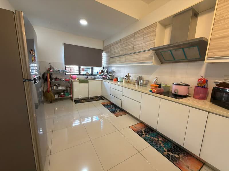 2-storey Terraced House for Rent in Rawang (Selangor) - Tris Jong - Kitchen - PropertyGuru.com.my