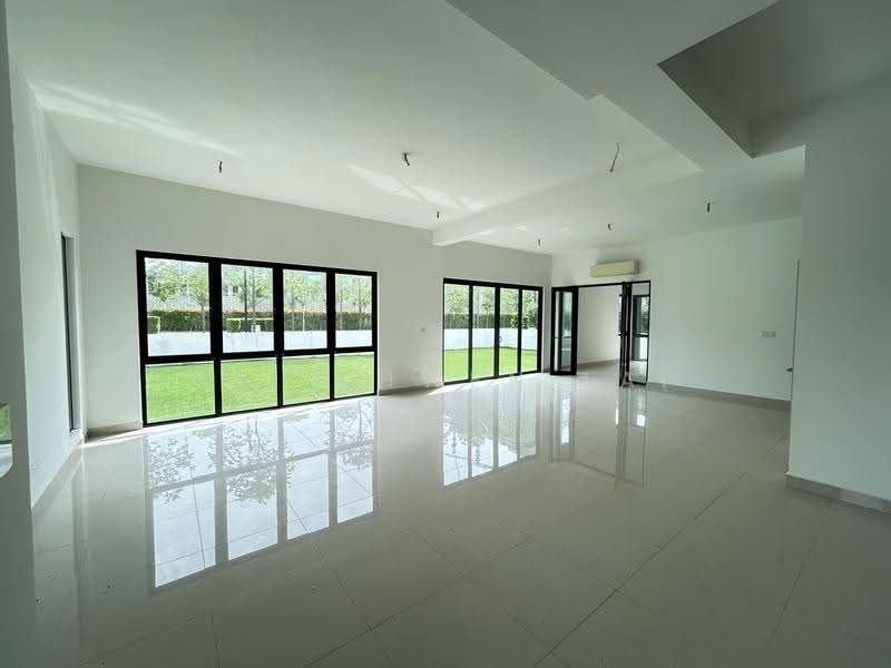 Rumah Teres 2-Tingkat untuk Dijual di Kota Kemuning (Shah Alam) - Kai Shwen Lai - Living Room - PropertyGuru.com.my