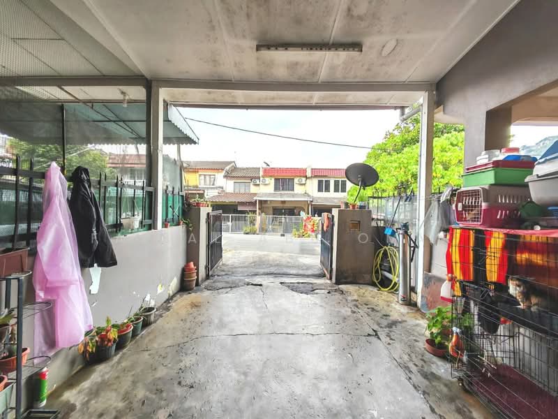 2-storey Terraced House for Sale in Taman Sri Gombak (Gombak) - Faisal Abu Omar - Exterior - PropertyGuru.com.my